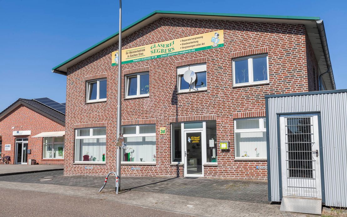 1999 hat die Glaserei Segbers ihren Betrieb in Gronau - Epe eröffnet und sich mittlerweile einen großen Kundenstamm erworben, der weit über die Stadtgrenzen hinaus angesiedelt ist.
